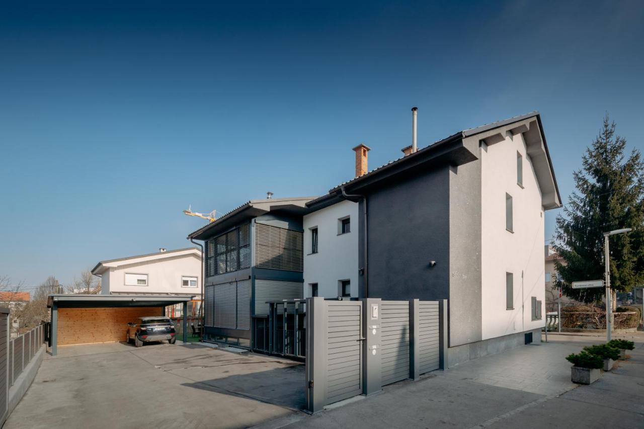 Apartment In Olimp *